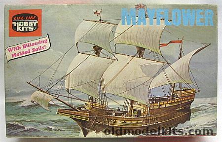 Life-Like Mayflower with Billowing Sails, 09311 plastic model kit